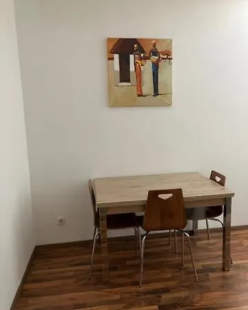 Vermietung Moskovic Апартаменти *